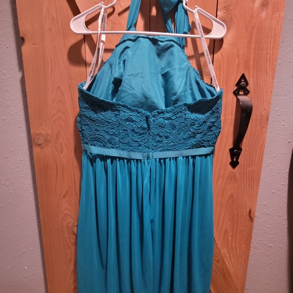 Davids Bridal Bridesmaid Dress - Picture 2 of 3